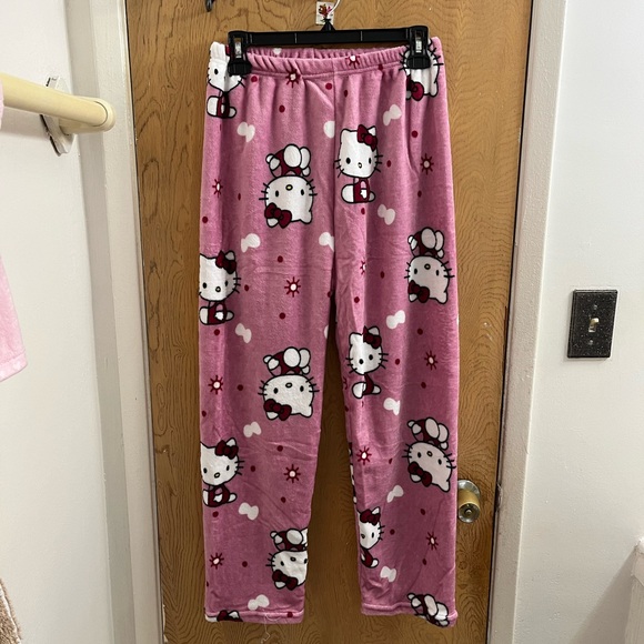 Hello Kitty Fleece Pajama Pants - Picture 4 of 7